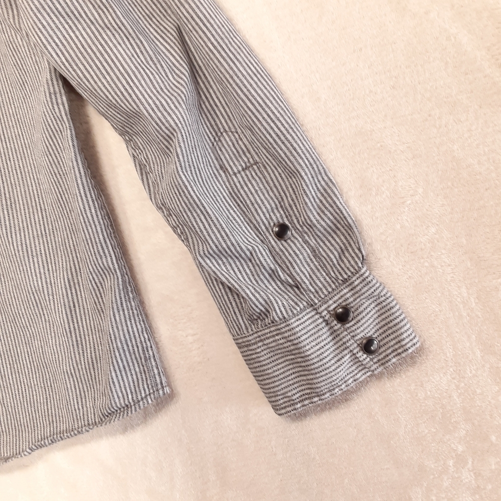 Converse One Star Oversized Snap Button Shirt Lar… - image 4